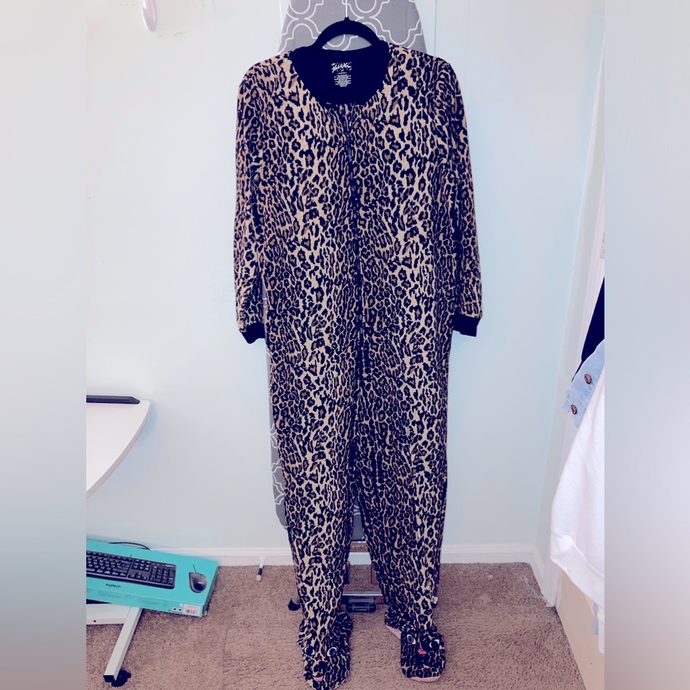 Women’s cheetah onesie size medium $40